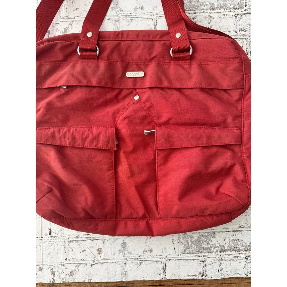 Baggallini Red Nylon Messenger Laptop Bag Crossbody Travel Organizer Tote